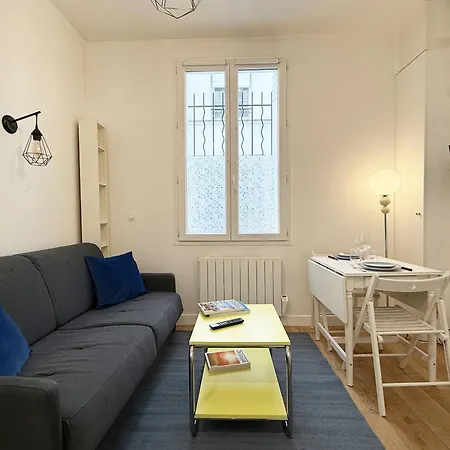 Charming - 2 Guests - 2min Walk From Metro * Parigi
