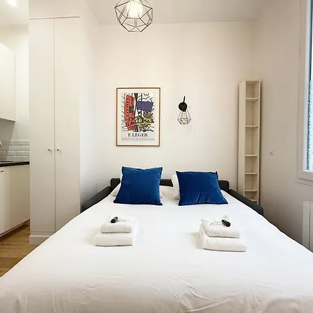 Appartamento Charming - 2 Guests - 2min Walk From Metro *