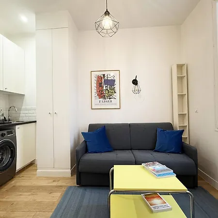 Charming - 2 Guests - 2min Walk From Metro *