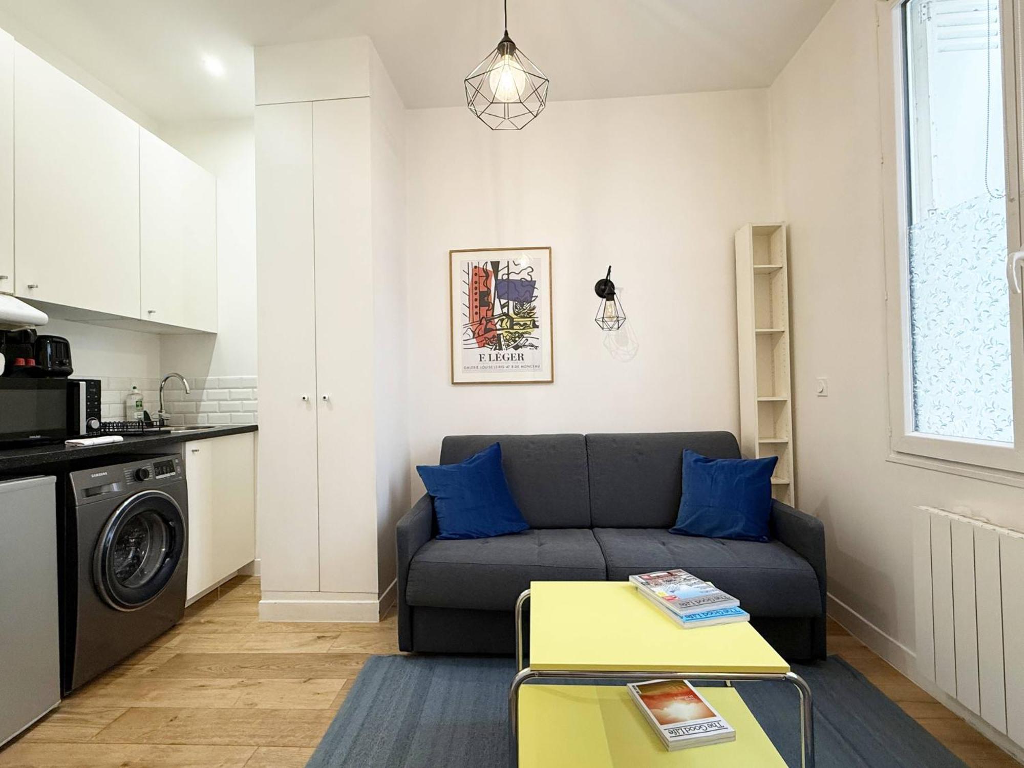 Charming - 2 Guests - 2min Walk From Metro *